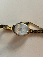 Load image into Gallery viewer, Vintage Seiko Gold Watch