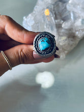 Load image into Gallery viewer, Size 8 Cute Little Vintage Ring