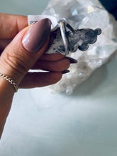 Load image into Gallery viewer, Size 8 Vintage Ring