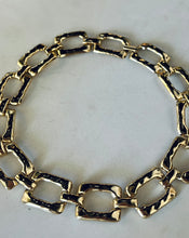 Load image into Gallery viewer, Vintage Chunky Gold Necklace