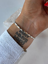 Load image into Gallery viewer, Beautiful Sterling Silver Snake Cuff