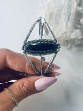 Load image into Gallery viewer, Onyx Cuff