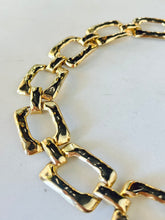 Load image into Gallery viewer, Vintage Chunky Gold Necklace