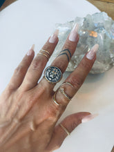 Load image into Gallery viewer, Size 7.5 Sterling Lion Signet Ring