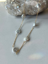 Load image into Gallery viewer, Gold Pearl Necklace