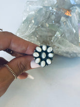 Load image into Gallery viewer, Stunning Size 6.75 MOP Flower Ring