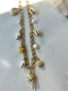 Sea Shell Charm Necklace Gold