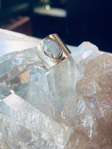 Size 8 Moonstone Sterling Silver Ring