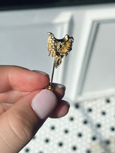 Load image into Gallery viewer, Vintage Western Saddle Gold Hat Pin