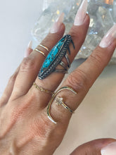 Load image into Gallery viewer, Size 7 Beautiful Turquoise and Sterling Ring