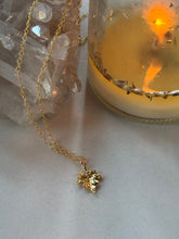 Load image into Gallery viewer, Maple Leaf Necklace
