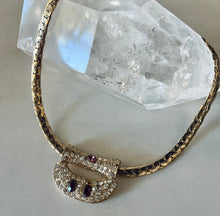 Load image into Gallery viewer, Vintage Gold Choker Necklace with Beautiful Pendant