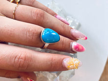Load image into Gallery viewer, Size 7 Genuine Turquoise Sterling Silver Ring