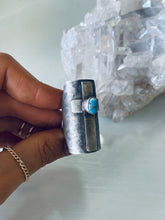 Load image into Gallery viewer, Stunning Size 7 Sterling and Golden Hills Ring