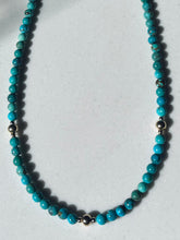 Load image into Gallery viewer, Turquoise and Gold Beaded Necklace