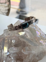 Load image into Gallery viewer, Sterling Silver Turquoise Cuff