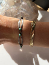 Load image into Gallery viewer, Vintage Sterling Silver Turquoise Cuff