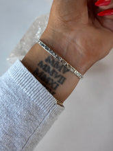 Load image into Gallery viewer, Beautiful Sterling Silver Snake Cuff