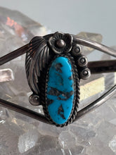 Load image into Gallery viewer, Vintage Sterling Silver Turquoise Cuff