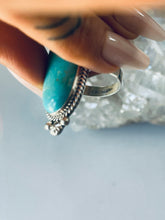 Load image into Gallery viewer, Size 10 Turquoise Ring