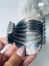 Load image into Gallery viewer, Gorgeous Vintage Cuff