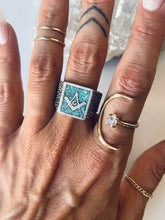 Load image into Gallery viewer, Size 10 Masonic Ring