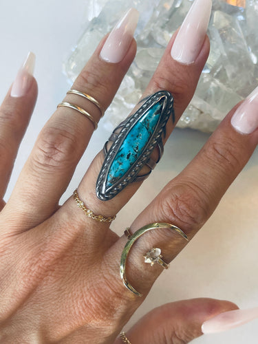Size 7 Beautiful Turquoise and Sterling Ring