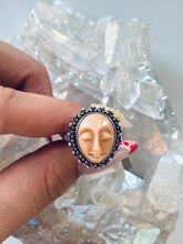 Load image into Gallery viewer, Size 9 Sterling Silver Face Ring