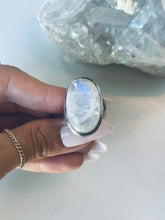 Load image into Gallery viewer, Stunning Size 8.5 Moonstone