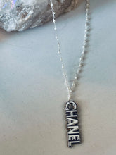 Load image into Gallery viewer, Silver Vintage Channel Pearl Necklace
