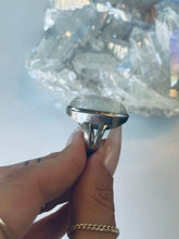 Load image into Gallery viewer, Stunning Size 8.5 Moonstone