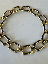 Load image into Gallery viewer, Vintage Chunky Gold Necklace