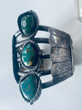 Load image into Gallery viewer, Gorgeous Vintage Sterling and Turquoise Cuff