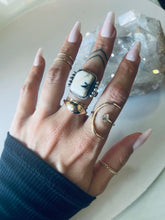 Load image into Gallery viewer, Size 7.5 White Buffalo Ring