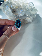 Load image into Gallery viewer, Size 6.25 Vintage Sterling and Turquoise Petit Point Ring