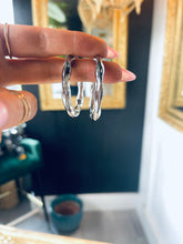 Load image into Gallery viewer, Holly Hoops