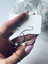 Load image into Gallery viewer, Pearl Silver Hoops
