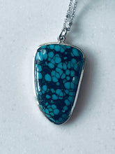 Load image into Gallery viewer, Spiderweb Necklace