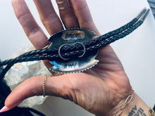Load image into Gallery viewer, Gorgeous Bolo