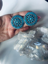 Load image into Gallery viewer, Vintage Zuni Studs