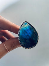 Load image into Gallery viewer, Size 7.25 Custom Sterling Silver Labradorite Ring
