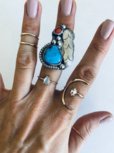 Load image into Gallery viewer, Size 6.5 Vintage Sterling Silver Turquoise Ring