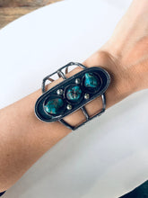 Load image into Gallery viewer, Three Stone Vintage Cuff