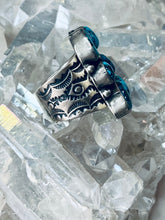 Load image into Gallery viewer, Stunning Sterling Silver and Genuine Turquoise Cluster Ring