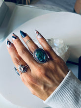 Load image into Gallery viewer, Size 6 Stunning Sterling Silver and Grape Druzy Ring