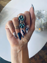 Load image into Gallery viewer, Size 4.5 Vintage Sterling Silver and Genuine Turquoise Needlepoint Ring