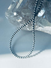 Load image into Gallery viewer, Strand of 16" Navajo Pearl Choker Strand