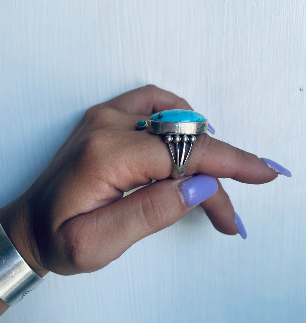 Size 9 Stunning Sterling Silver and Genuine Turquoise Ring