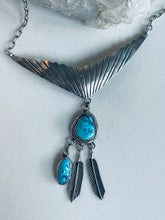 Load image into Gallery viewer, Vintage Bib Necklace