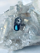 Load image into Gallery viewer, Size 7 Stunning Boho Ring
